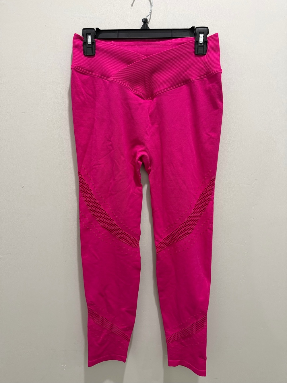 PINK Victoria’s Secret Hot Pink Seamless Leggings Women’s Large NWT